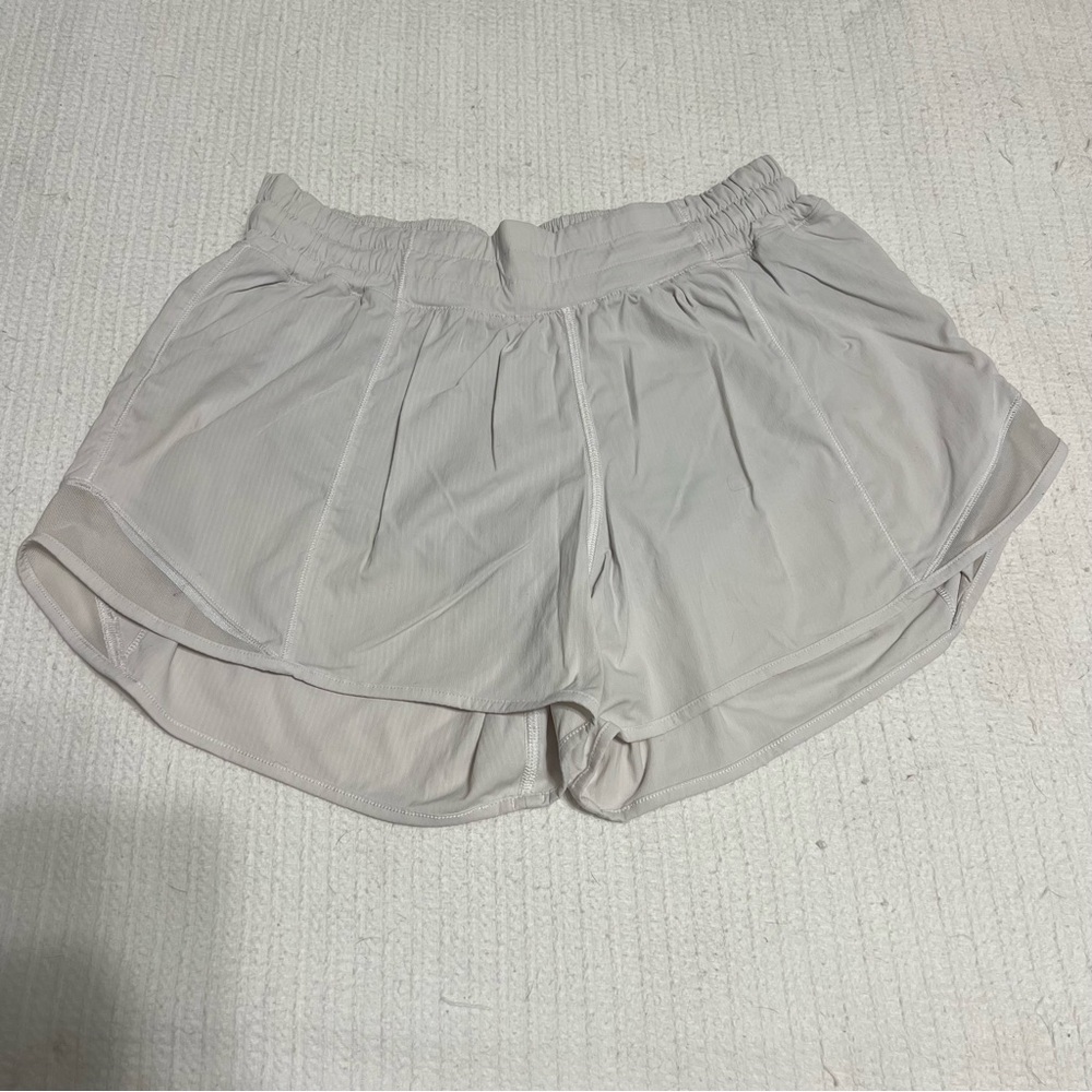 Lululemon Hotty Hot Low Rise Shorts